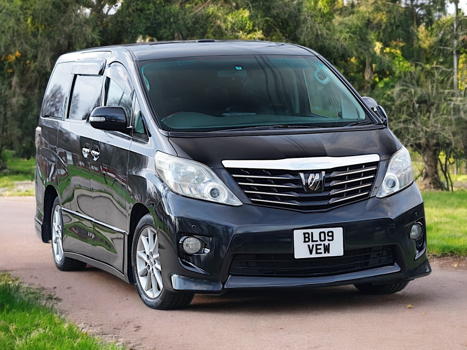 Used Toyota Alphard 2025 for sale - 76943047: Photo 4