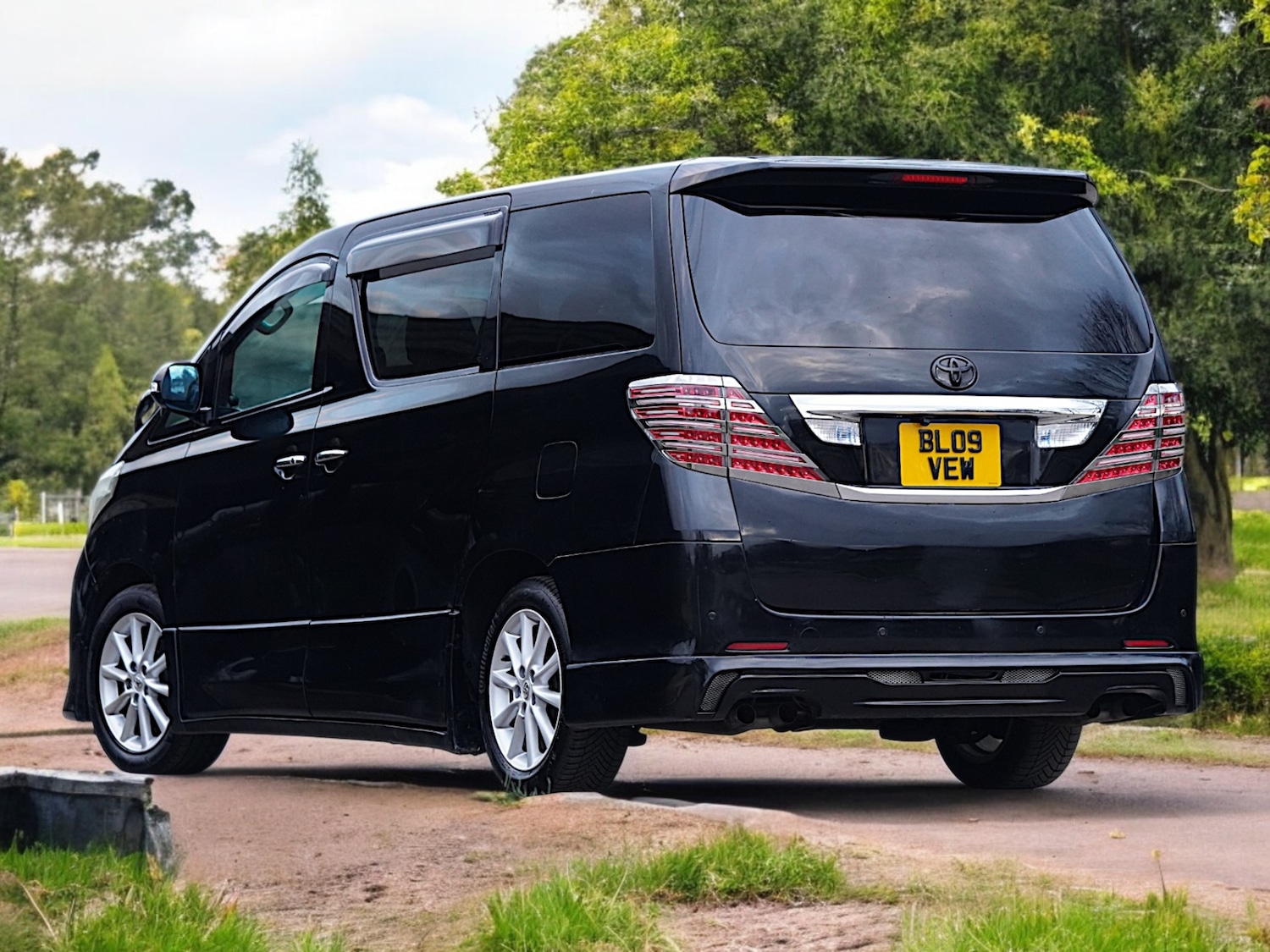 Used Toyota Alphard 2025 for sale - 76943047: Photo 8