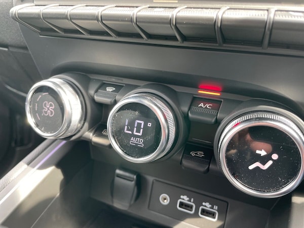 Used Renault Clio 2025 for sale - 74527239: Photo 12