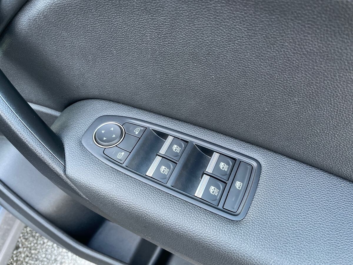 Used Renault Captur 2023 for sale - 77375872: Photo 14