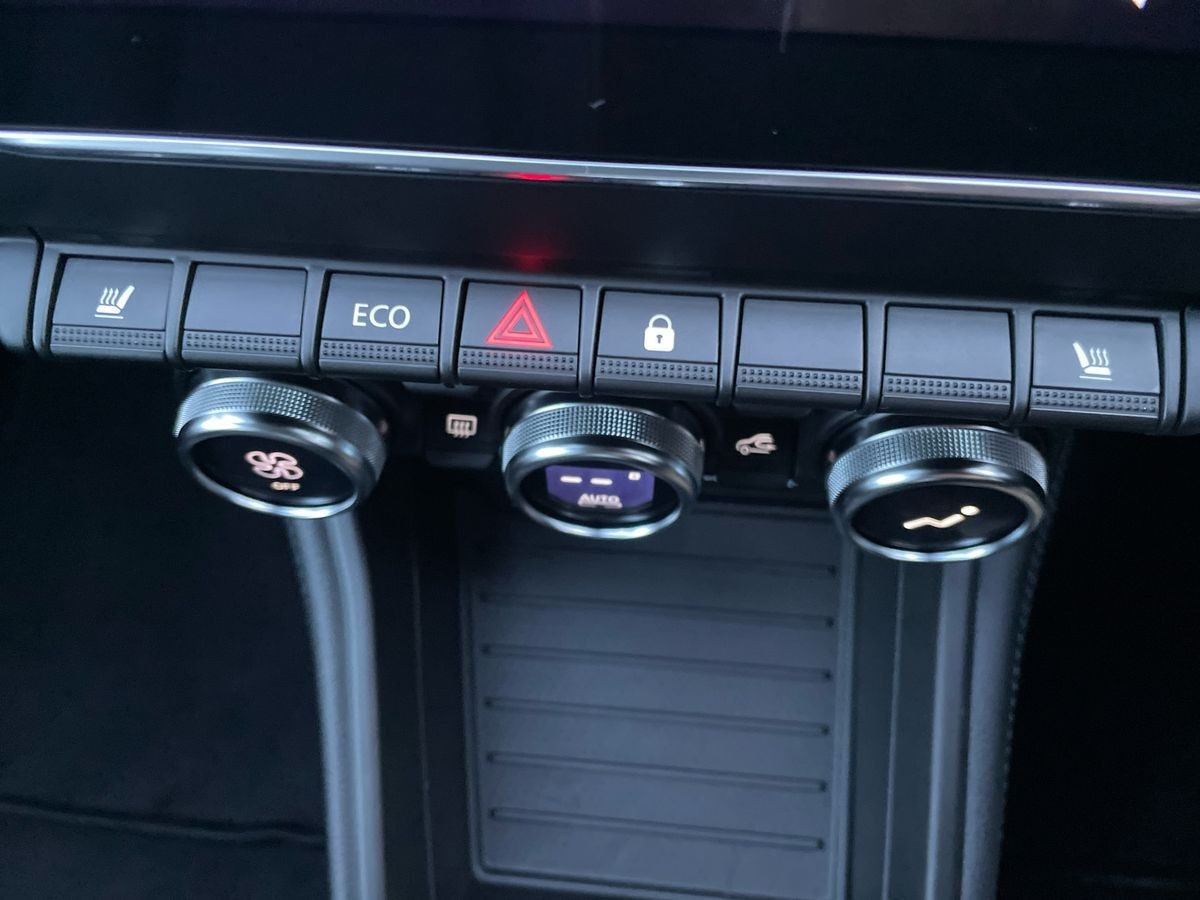 Used Renault Zoe 2022 for sale - 76987148: Photo 34