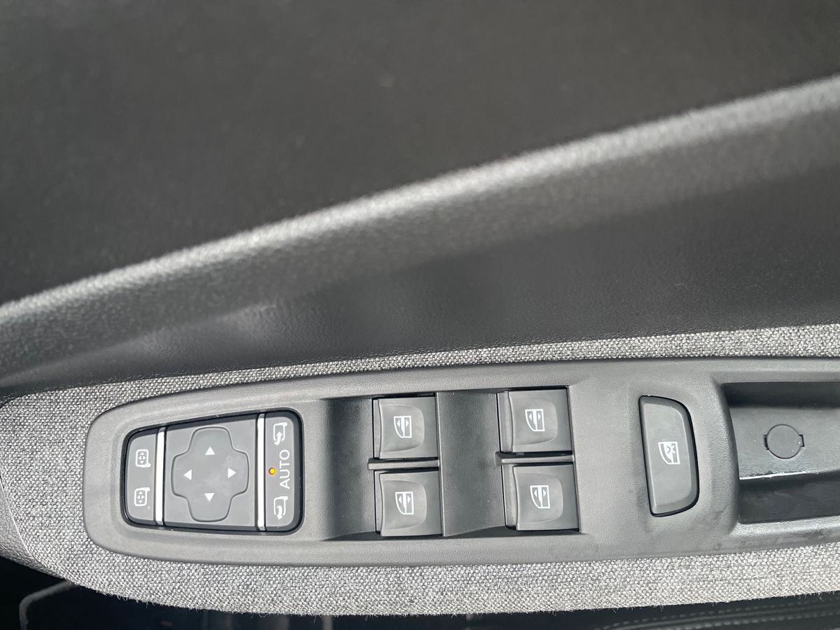 Used Renault Zoe 2020 for sale - 76726149: Photo 14