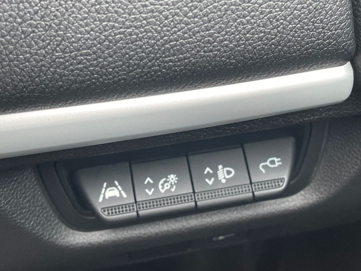 Used Renault Zoe 2020 for sale - 76726149: Photo 31