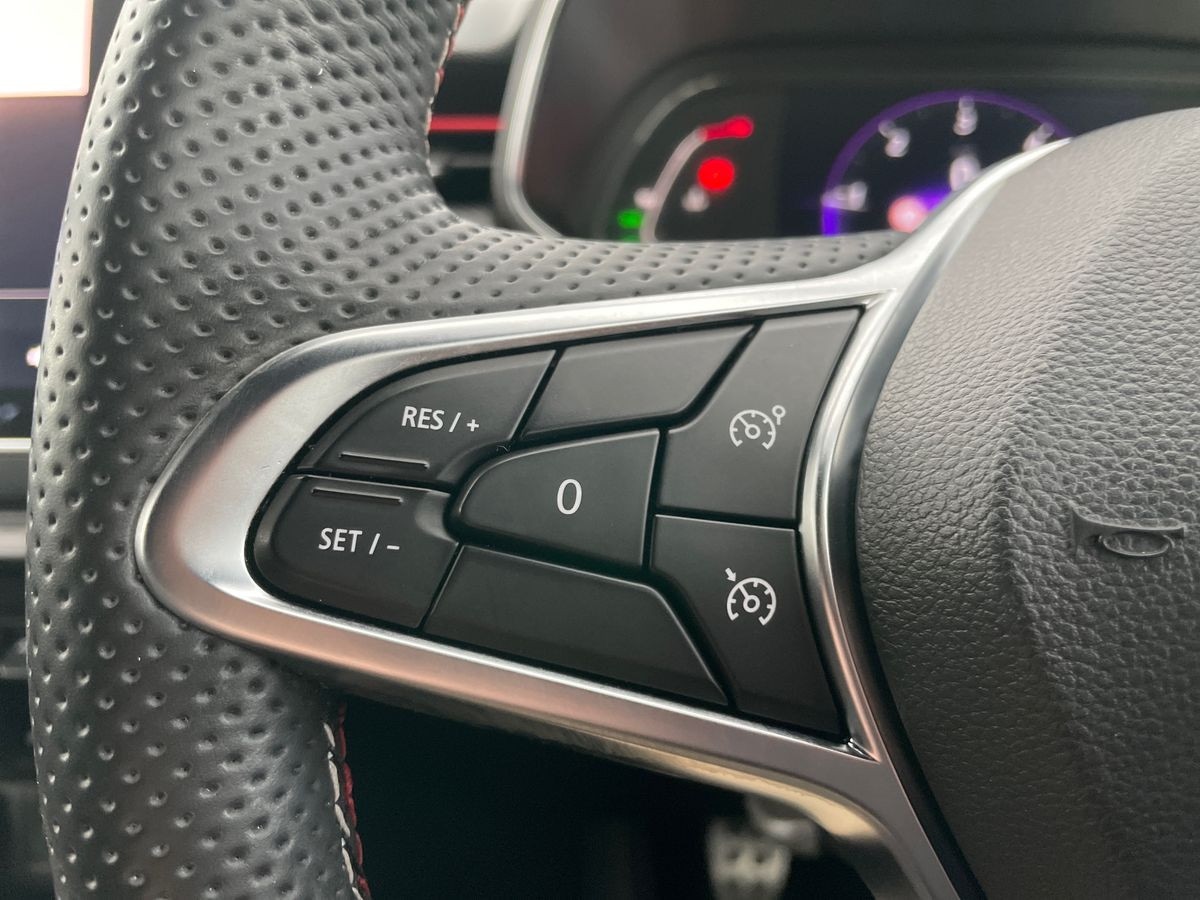 Used Renault Clio 2020 for sale - 76643800: Photo 19