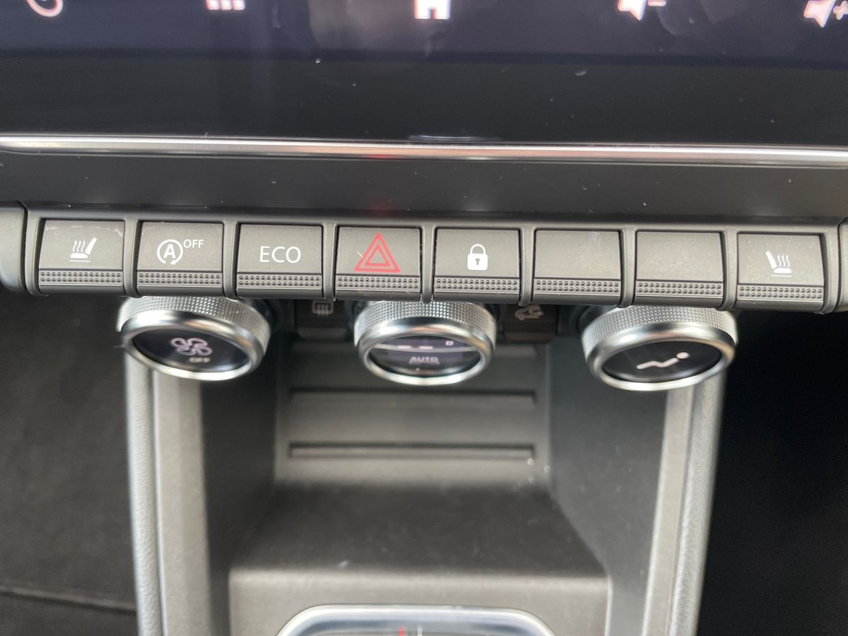 Used Renault Clio 2020 for sale - 76643800: Photo 33