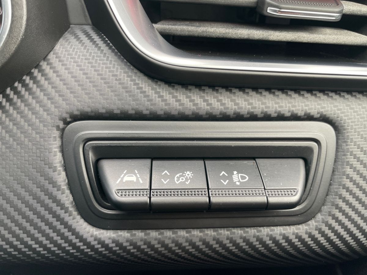 Used Renault Clio 2020 for sale - 76643800: Photo 36