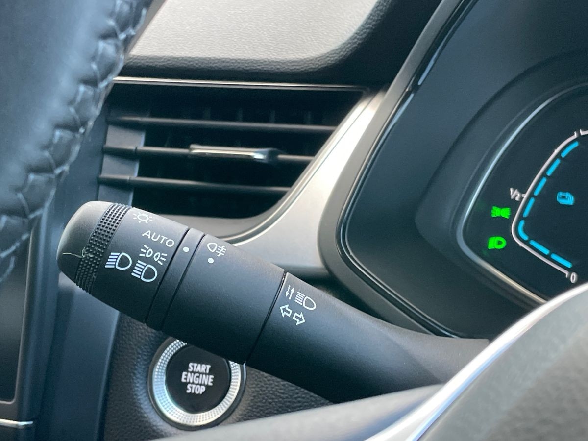 Used Renault Captur 2023 for sale - 76571416: Photo 32