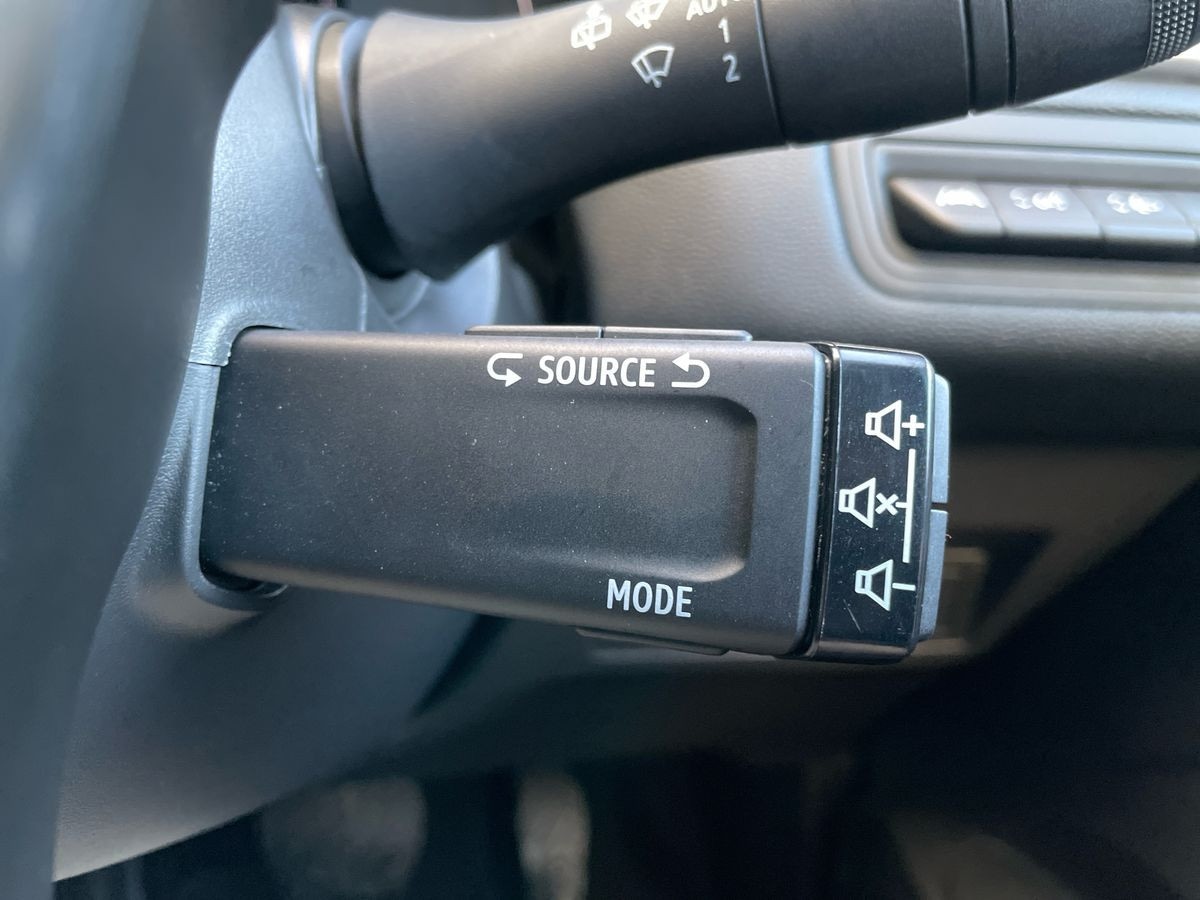 Used Renault Captur 2023 for sale - 76571416: Photo 33