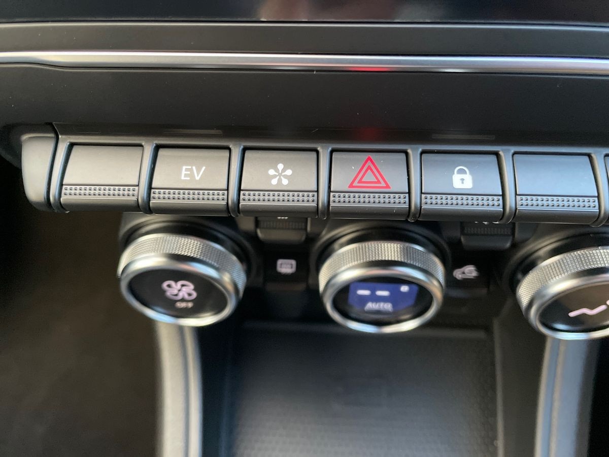 Used Renault Captur 2023 for sale - 76571416: Photo 34