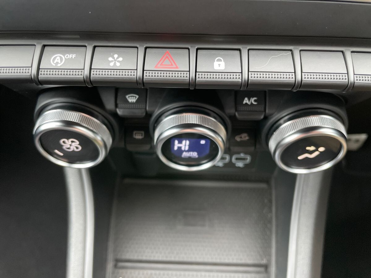 Used Renault Captur 2022 for sale - 76548110: Photo 34