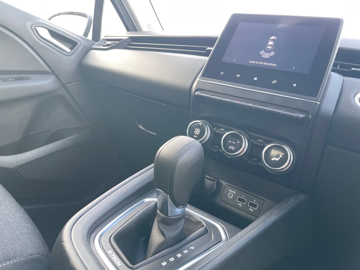 Used Renault Clio 2022 for sale - 77304803: Photo 12