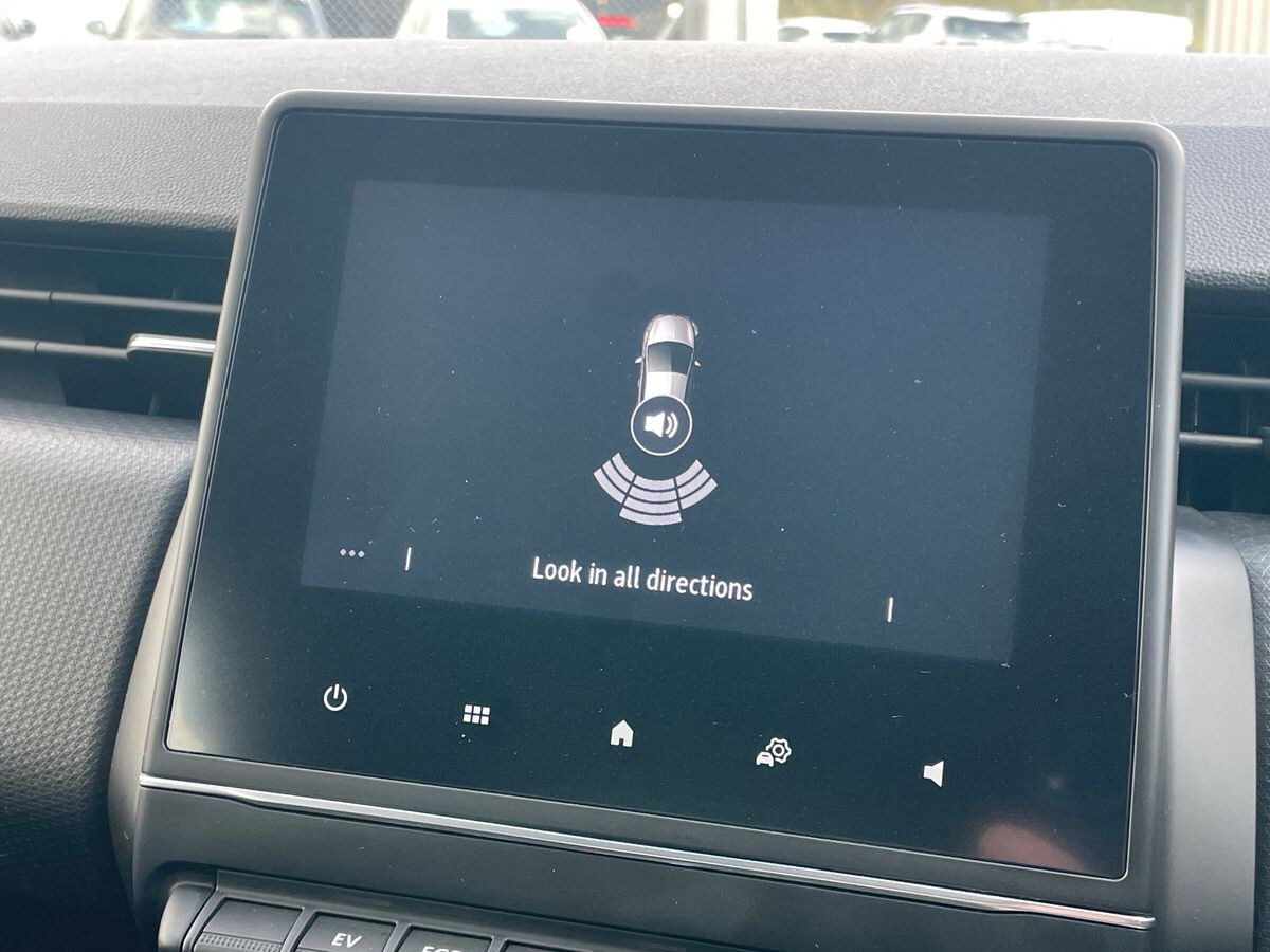 Used Renault Clio 2022 for sale - 77304803: Photo 17