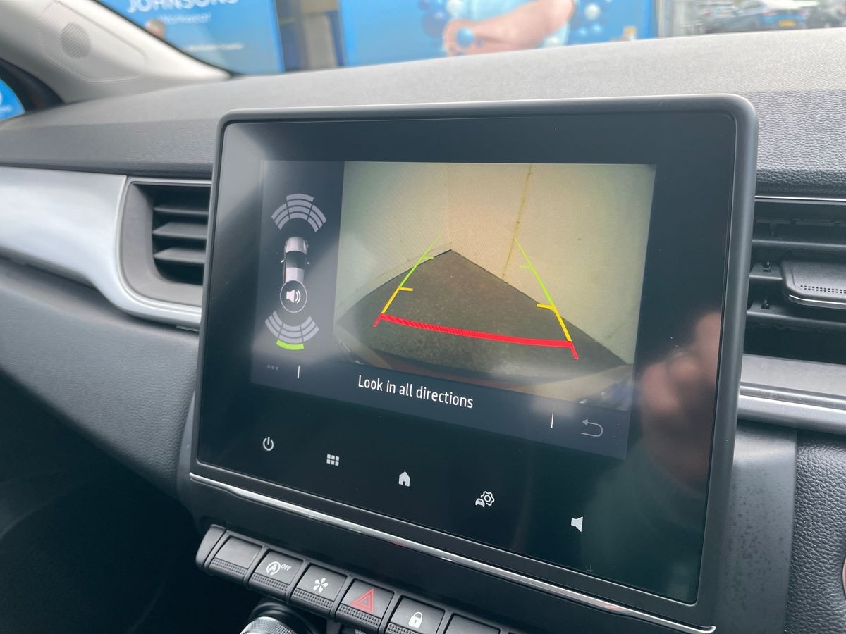 Used Renault Captur 2022 for sale - 76837511: Photo 17