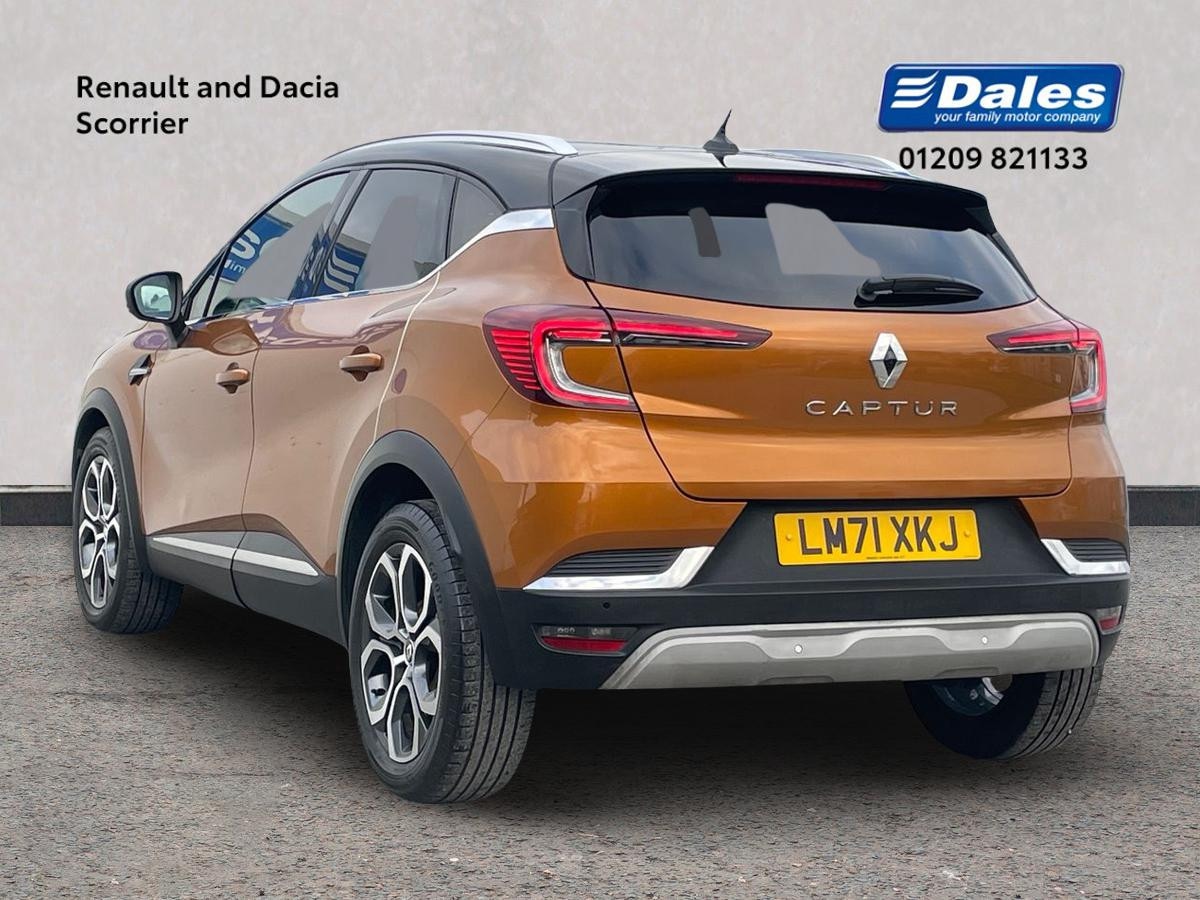 Used Renault Captur 2022 for sale - 76837511: Photo 2