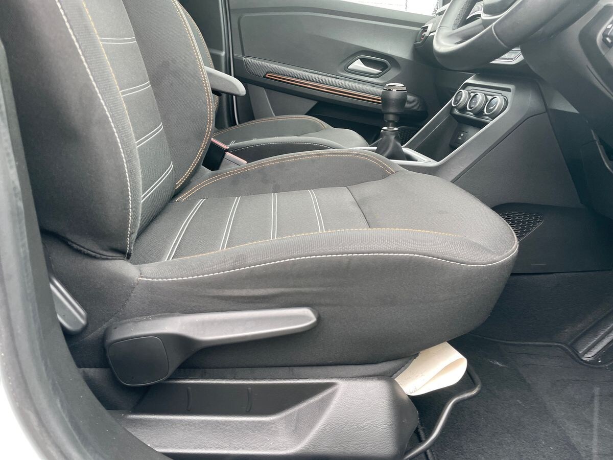 Used Dacia Sandero Stepway 2024 for sale - 77423773: Photo 28