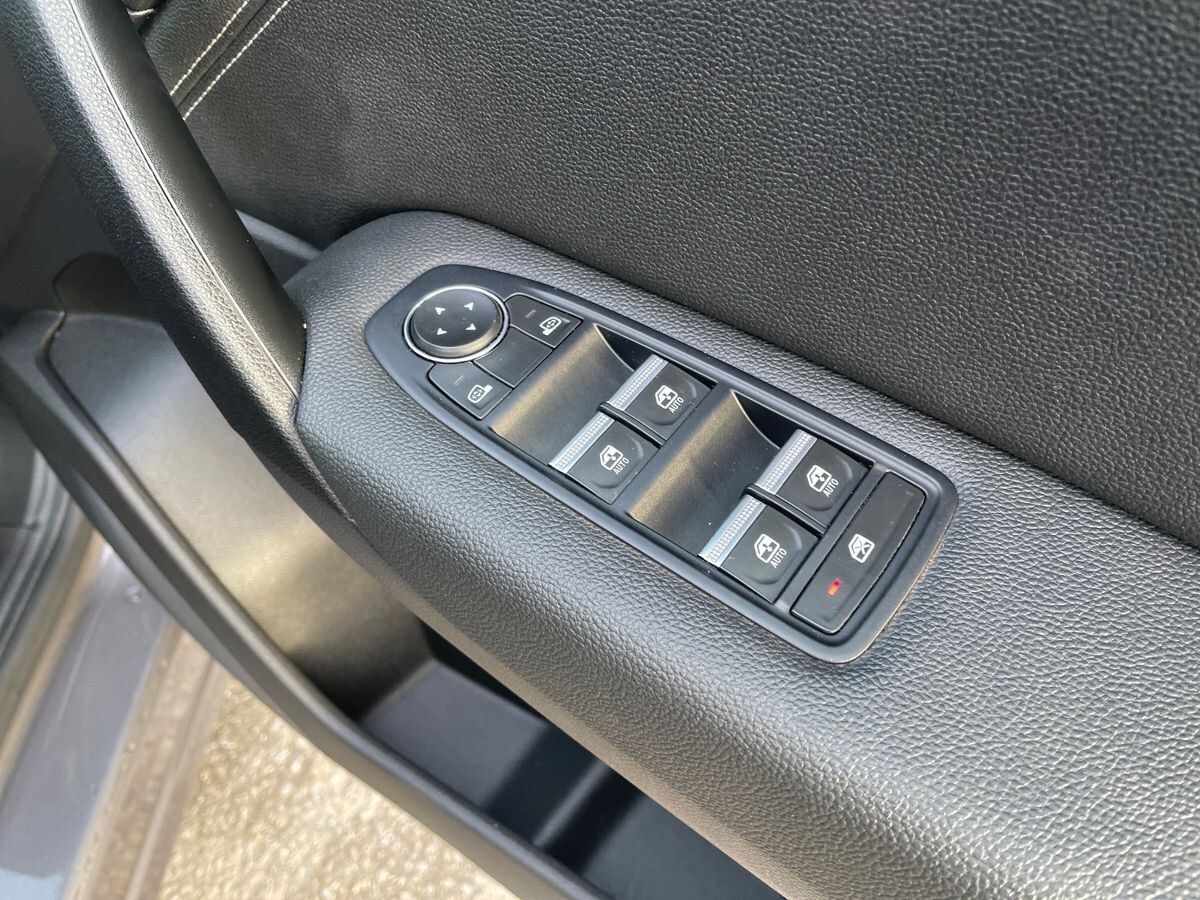 Used Renault Captur 2023 for sale - 77342953: Photo 14