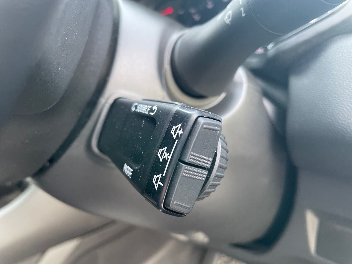 Used Renault Captur 2023 for sale - 77342953: Photo 41