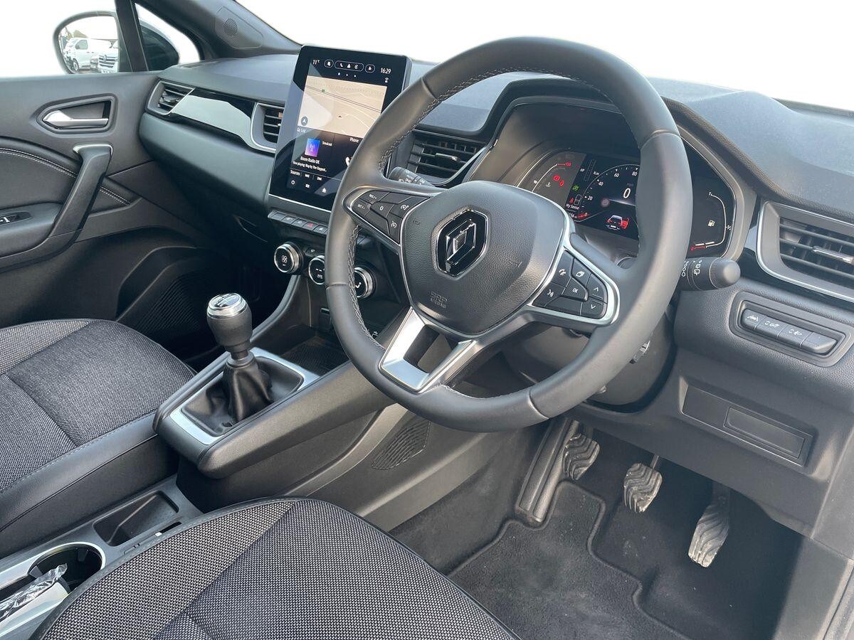 Used Renault Captur 2023 for sale - 77342953: Photo 8