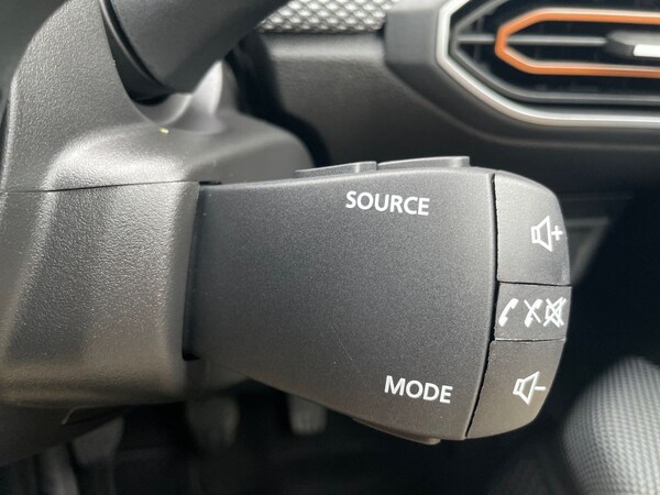 Used Dacia Sandero Stepway 2023 for sale - 76082920: Photo 27