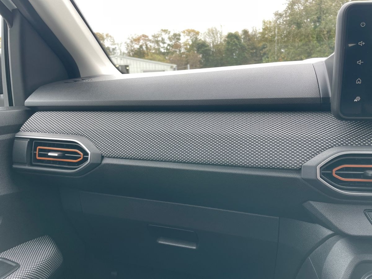 Used Dacia Sandero Stepway 2023 for sale - 76082920: Photo 39