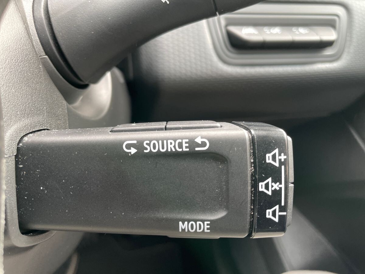 Used Renault Clio 2023 for sale - 75963403: Photo 39