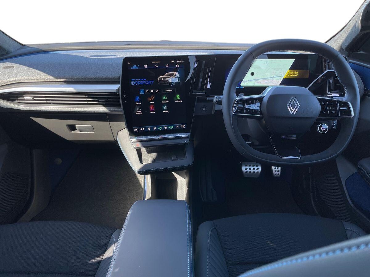 Used Renault Scenic E-Tech 2025 for sale - 76115416: Photo 10