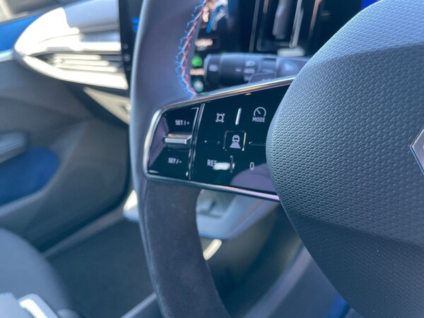 Used Renault Scenic E-Tech 2025 for sale - 76115416: Photo 18