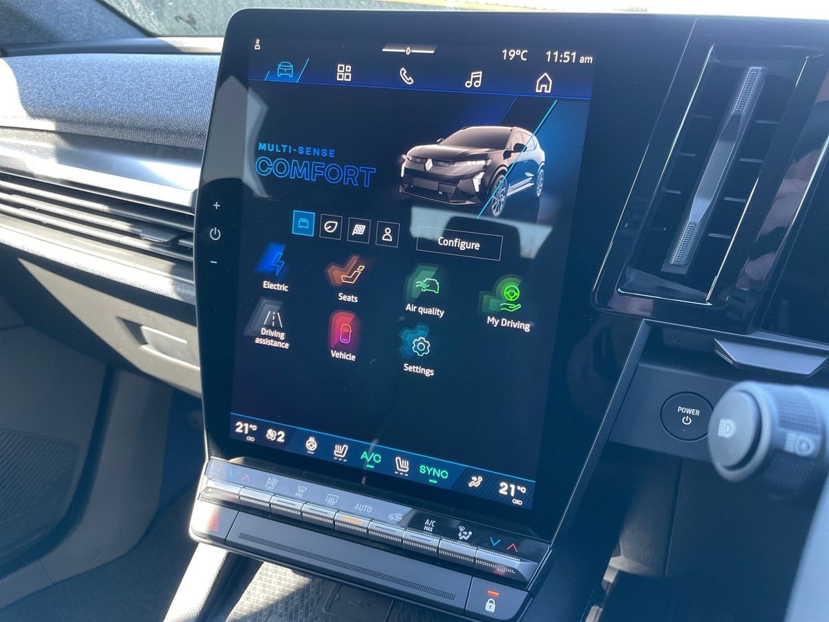 Used Renault Scenic E-Tech 2025 for sale - 76115416: Photo 25