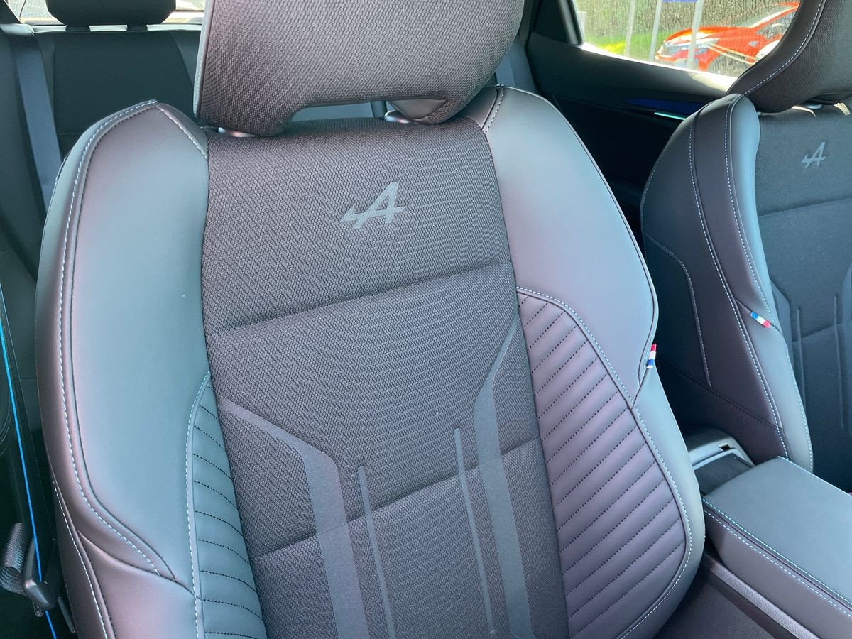 Used Renault Scenic E-Tech 2025 for sale - 76115416: Photo 28