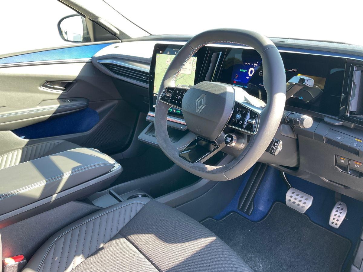 Used Renault Scenic E-Tech 2025 for sale - 76115416: Photo 8