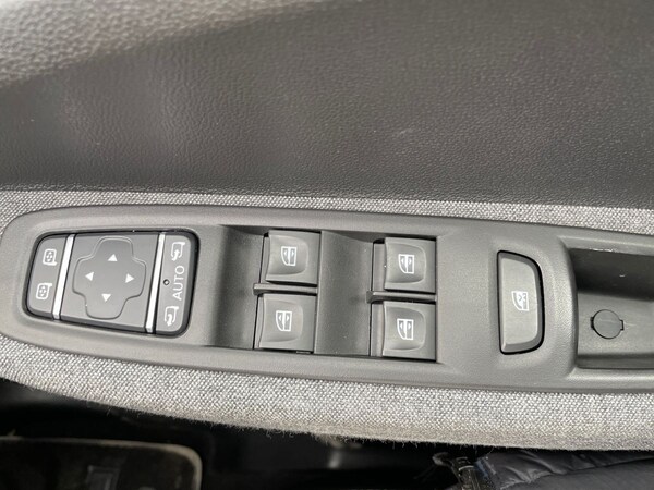 Used Renault Zoe 2020 for sale - 76082919: Photo 13