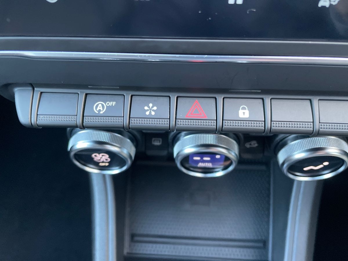 Used Renault Captur 2022 for sale - 76536975: Photo 37