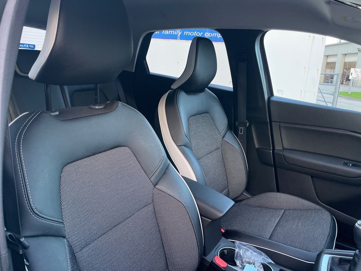 Used Renault Captur 2022 for sale - 76536975: Photo 41