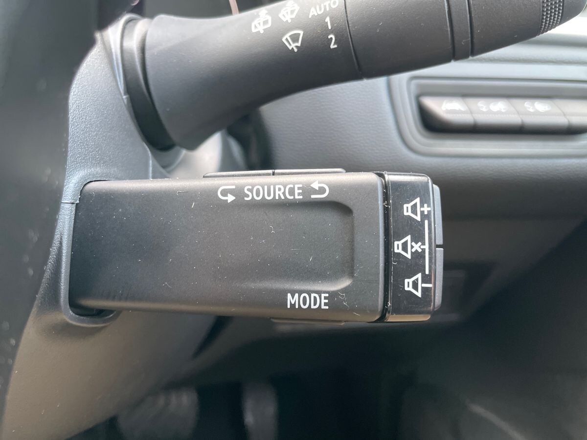 Used Renault Captur 2022 for sale - 76413643: Photo 37