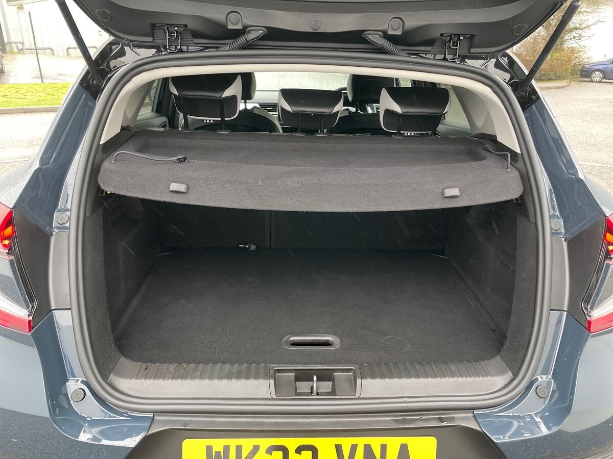 Used Renault Captur 2023 for sale - 76963759: Photo 21