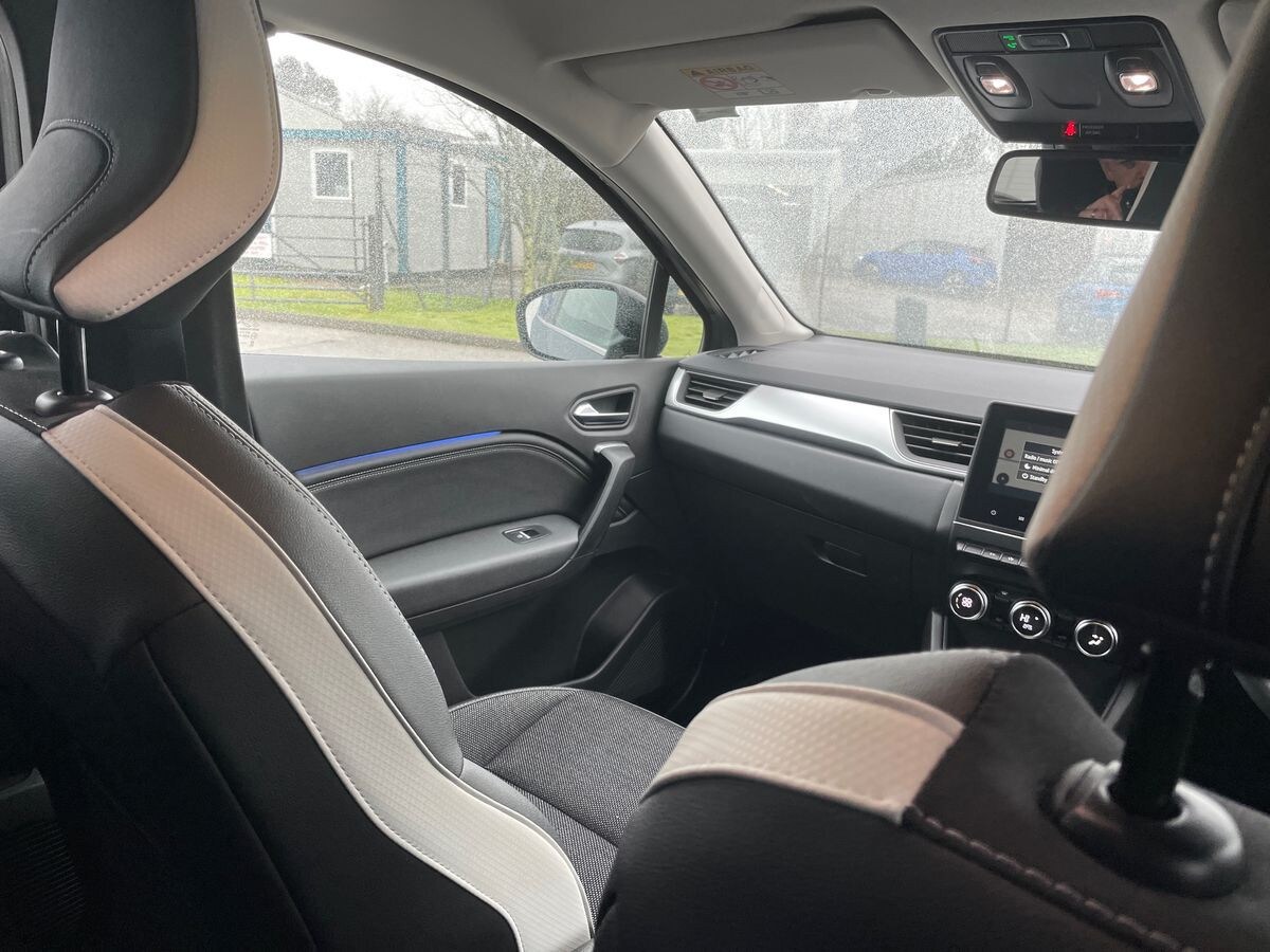 Used Renault Captur 2023 for sale - 76963759: Photo 31