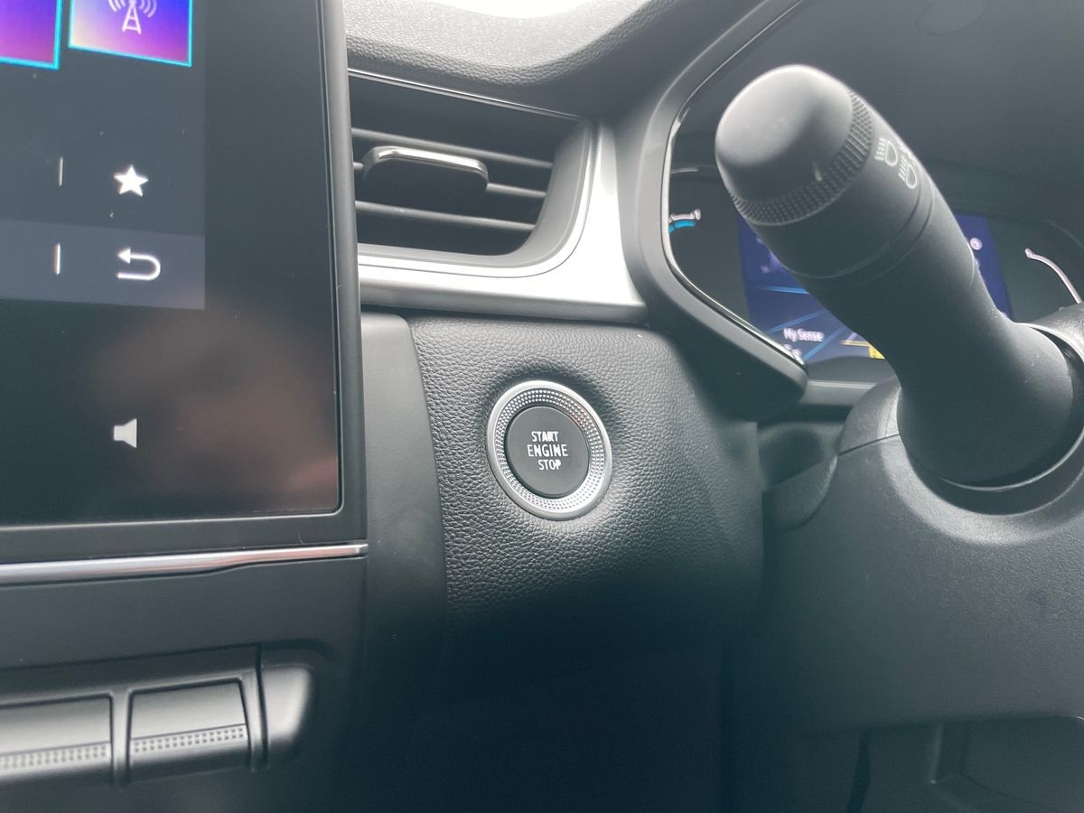 Used Renault Captur 2023 for sale - 76963759: Photo 39