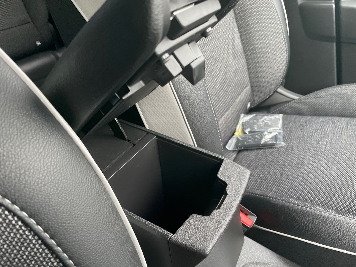 Used Renault Captur 2023 for sale - 76963759: Photo 40