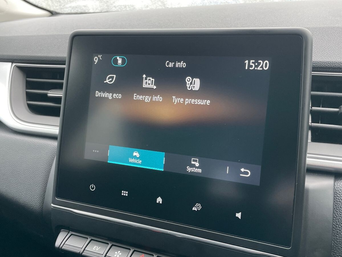 Used Renault Captur 2023 for sale - 76963759: Photo 41