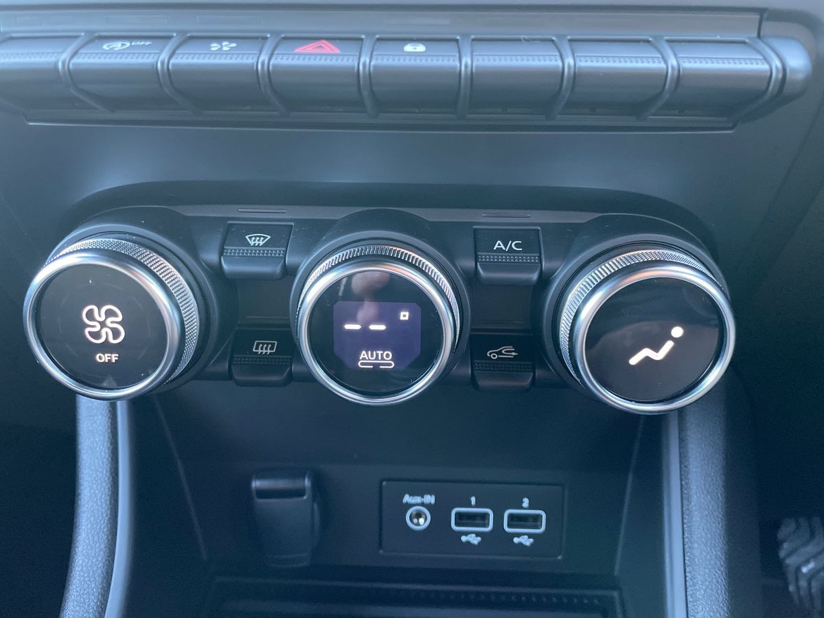 Used Renault Captur 2023 for sale - 76885230: Photo 13