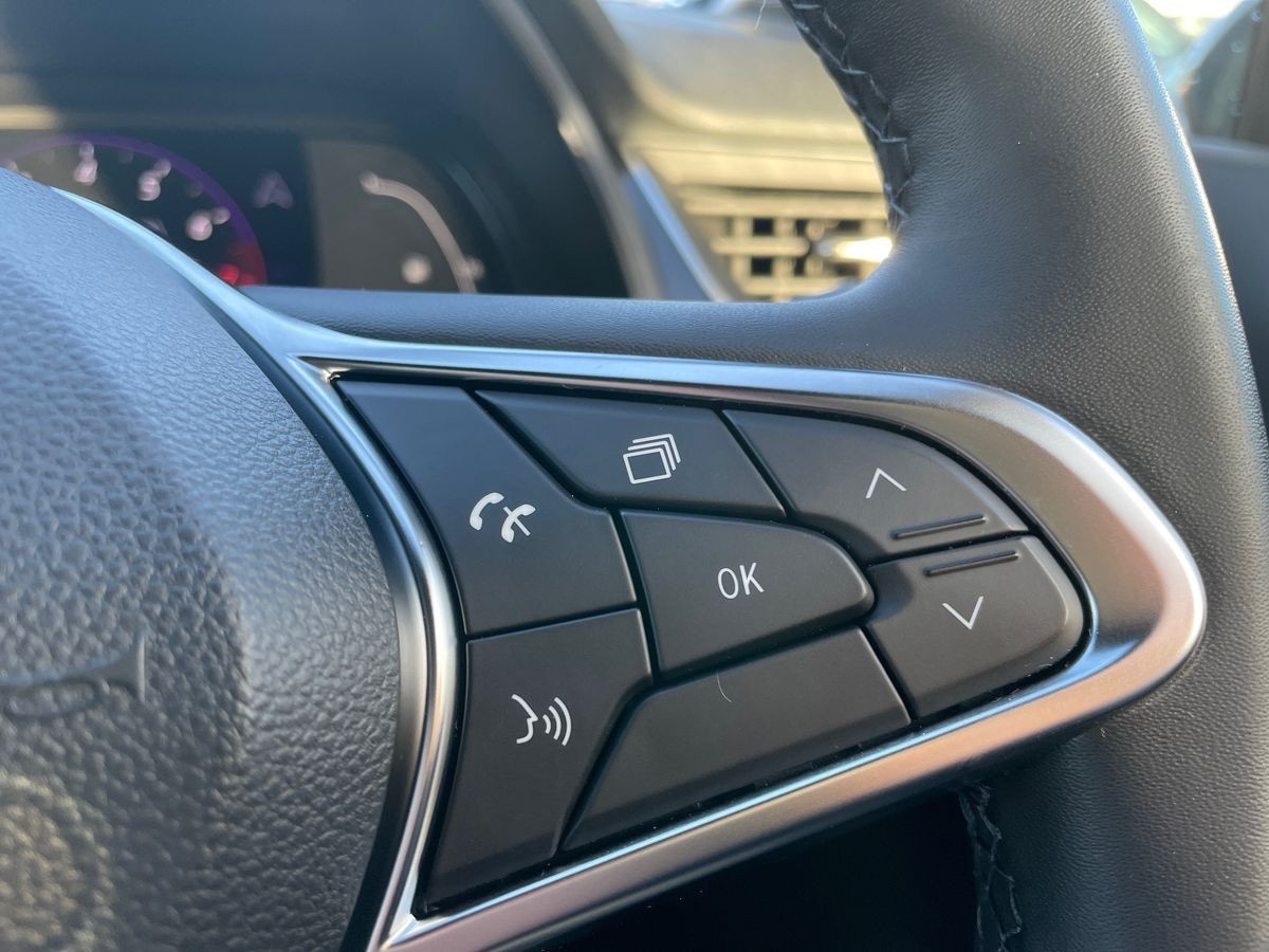 Used Renault Captur 2023 for sale - 76885230: Photo 28