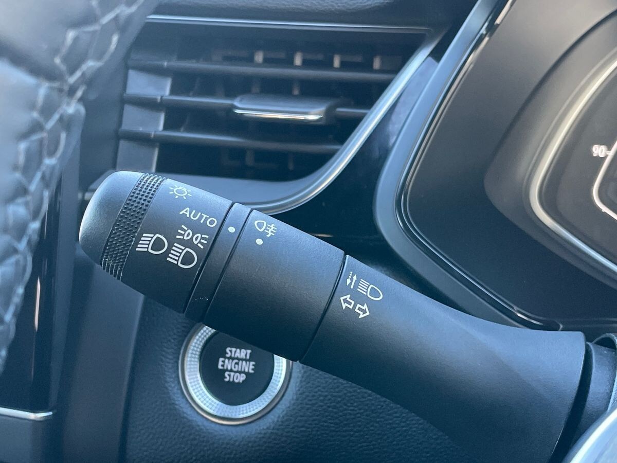 Used Renault Captur 2023 for sale - 76885230: Photo 30