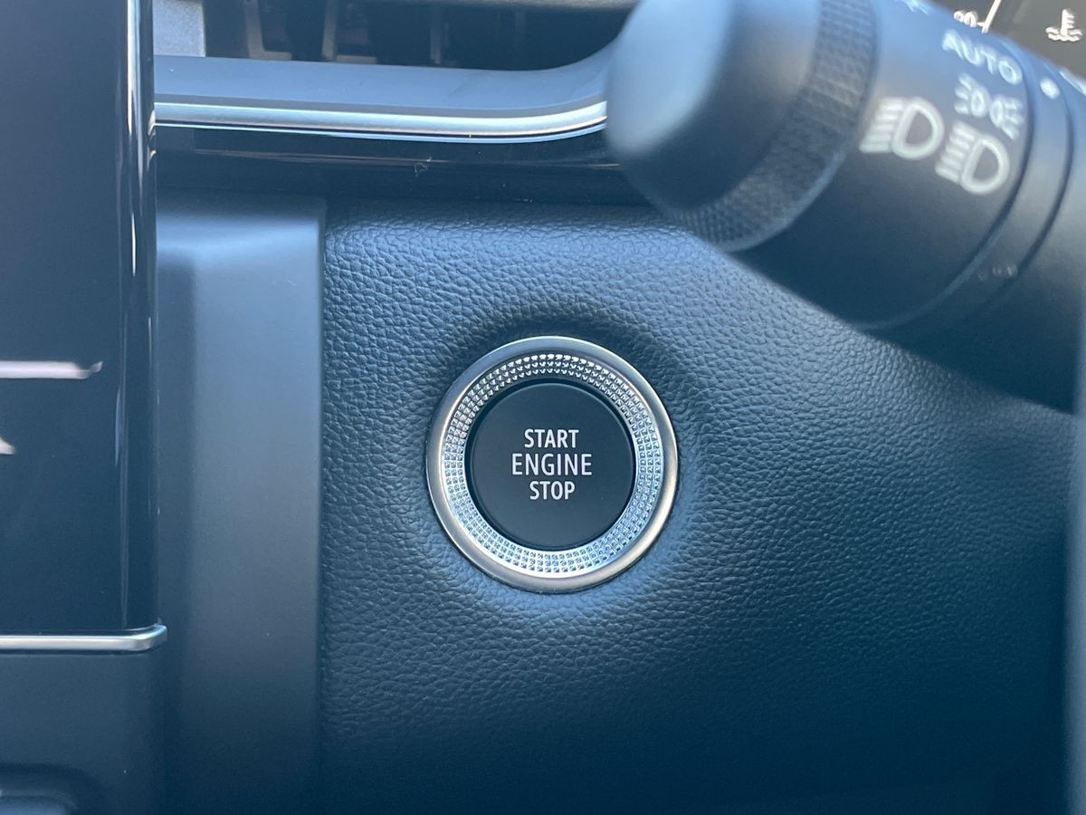 Used Renault Captur 2023 for sale - 76885230: Photo 32