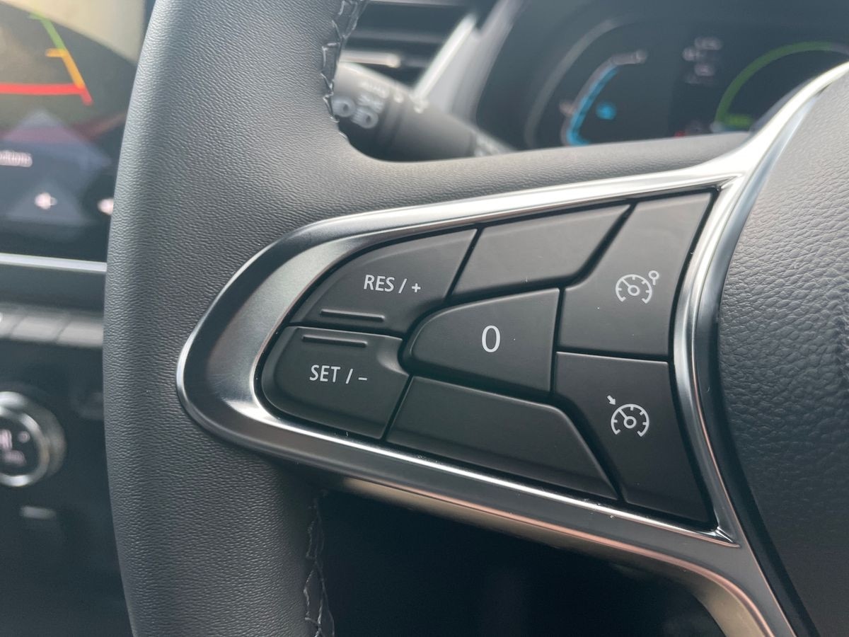 Used Renault Captur 2023 for sale - 77039208: Photo 19