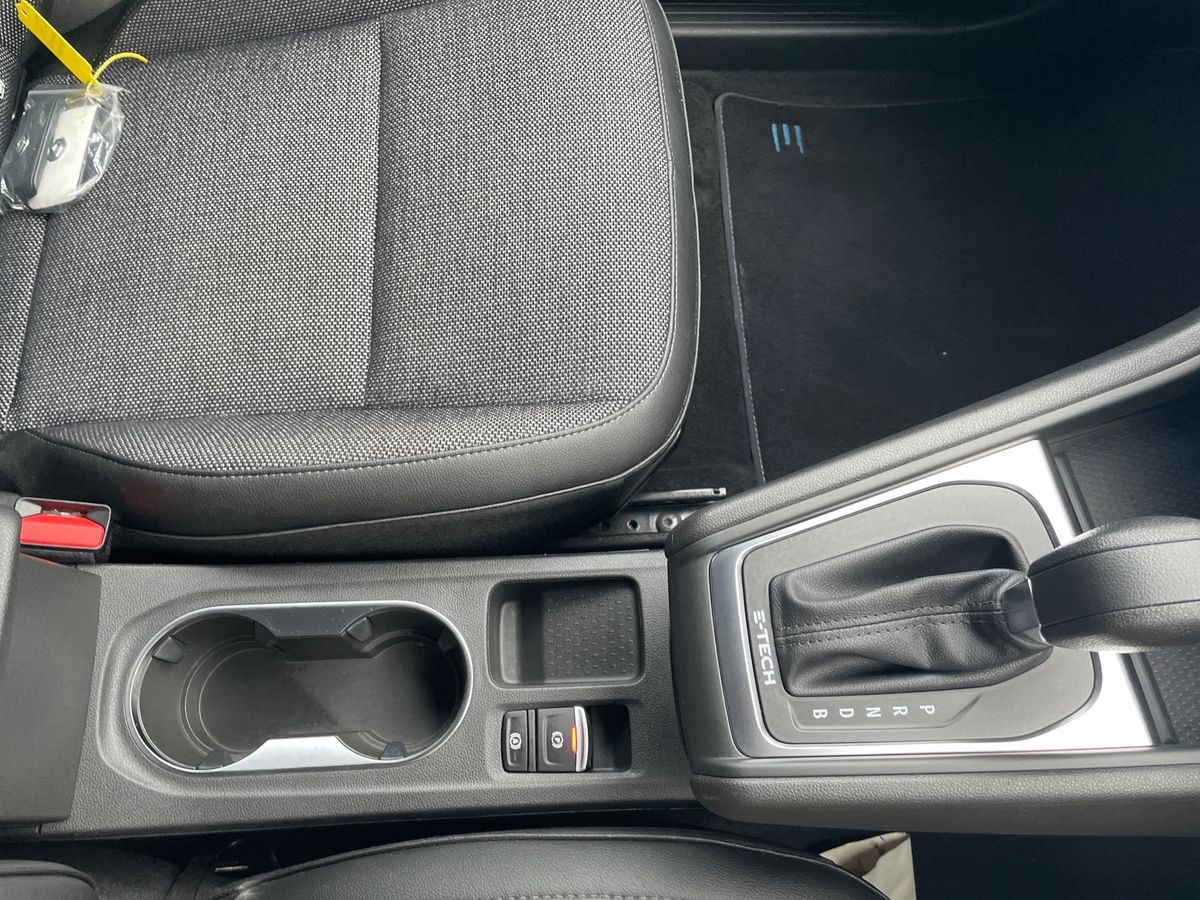 Used Renault Captur 2023 for sale - 77039208: Photo 37