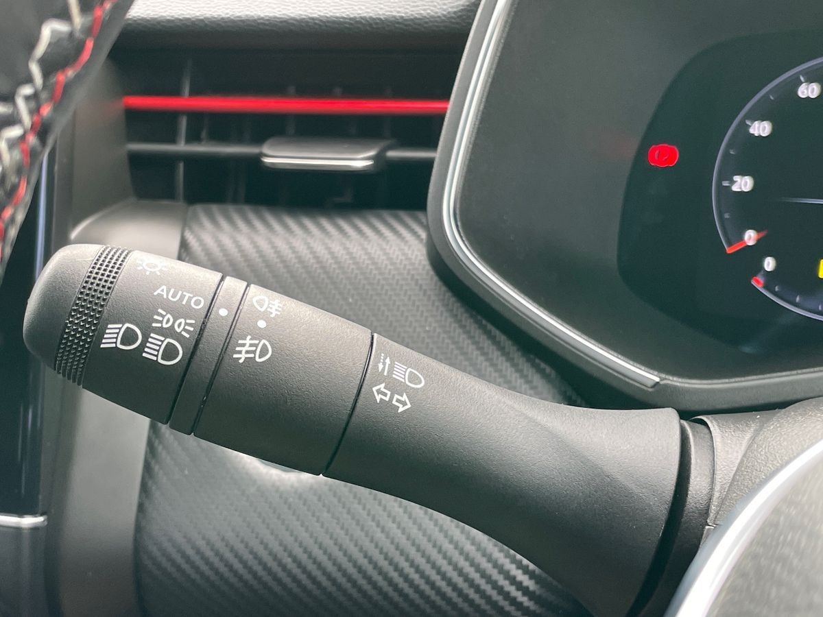 Used Renault Clio 2023 for sale - 76974781: Photo 24