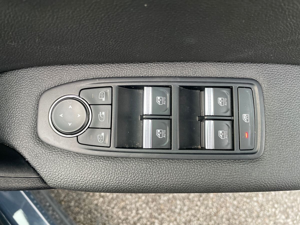 Used Renault Captur 2023 for sale - 76822107: Photo 14