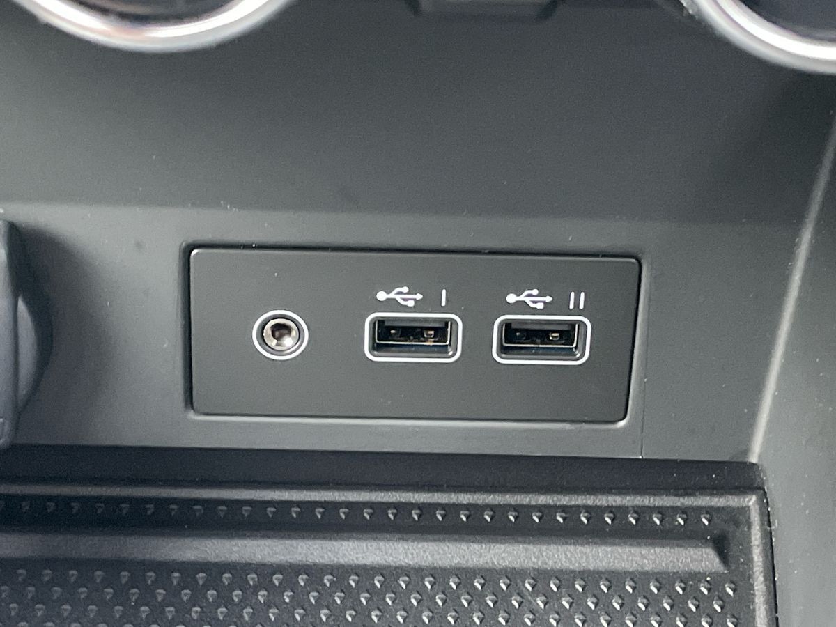 Used Renault Captur 2023 for sale - 76822107: Photo 35