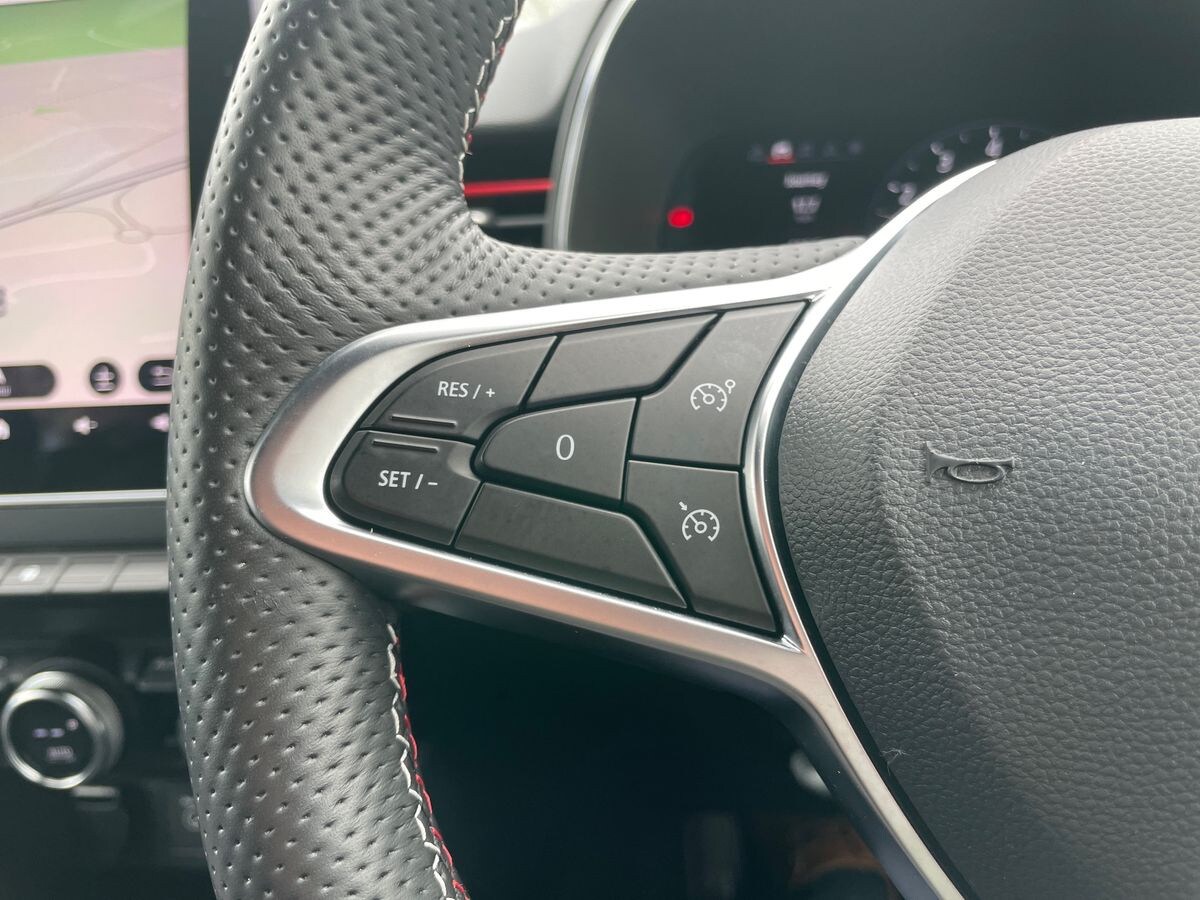 Used Renault Clio 2023 for sale - 75913780: Photo 18