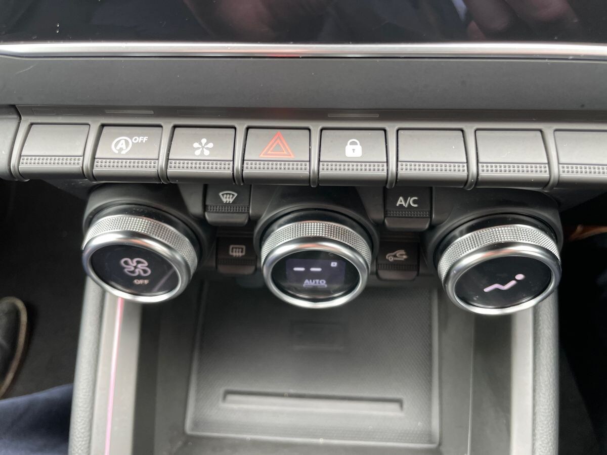 Used Renault Clio 2023 for sale - 75913780: Photo 25